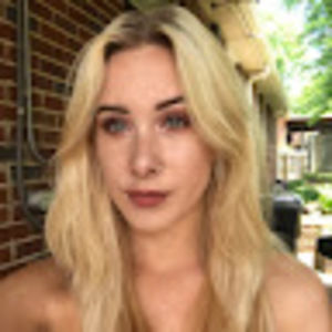 Meet your Posher, Cait